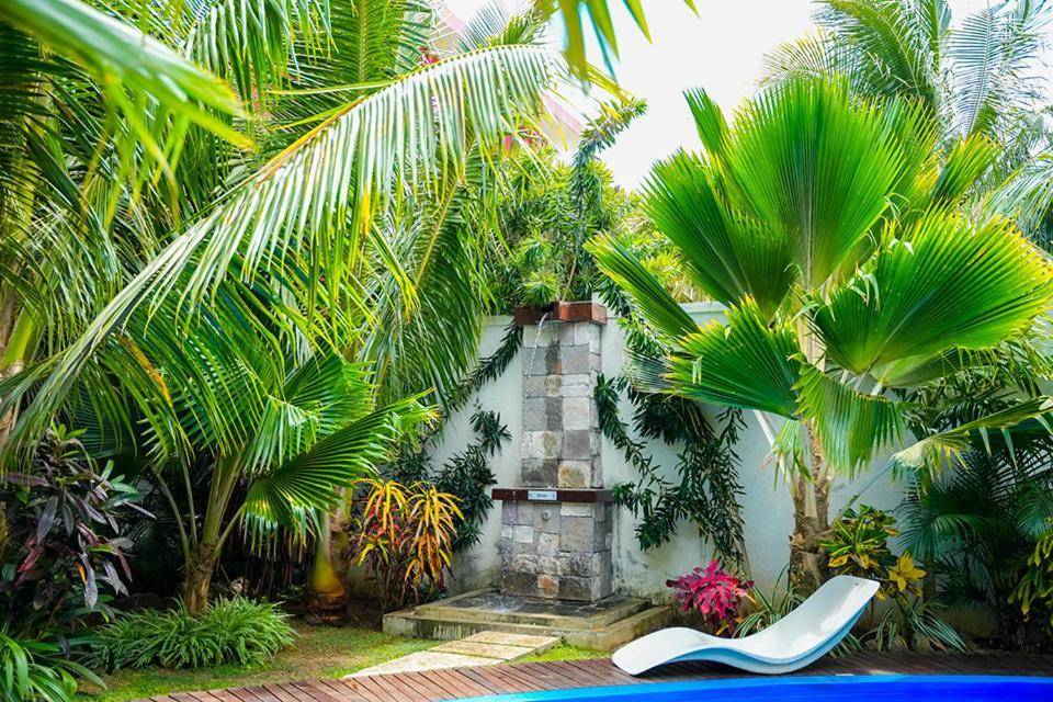 Preety Blue Residence Villas Grand Baie Bagian luar foto